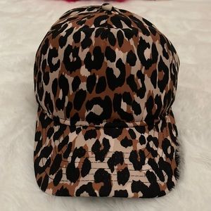 NWT Kate Spade fashion forward Leopard print ball cap hat KS1003746C 1 size
